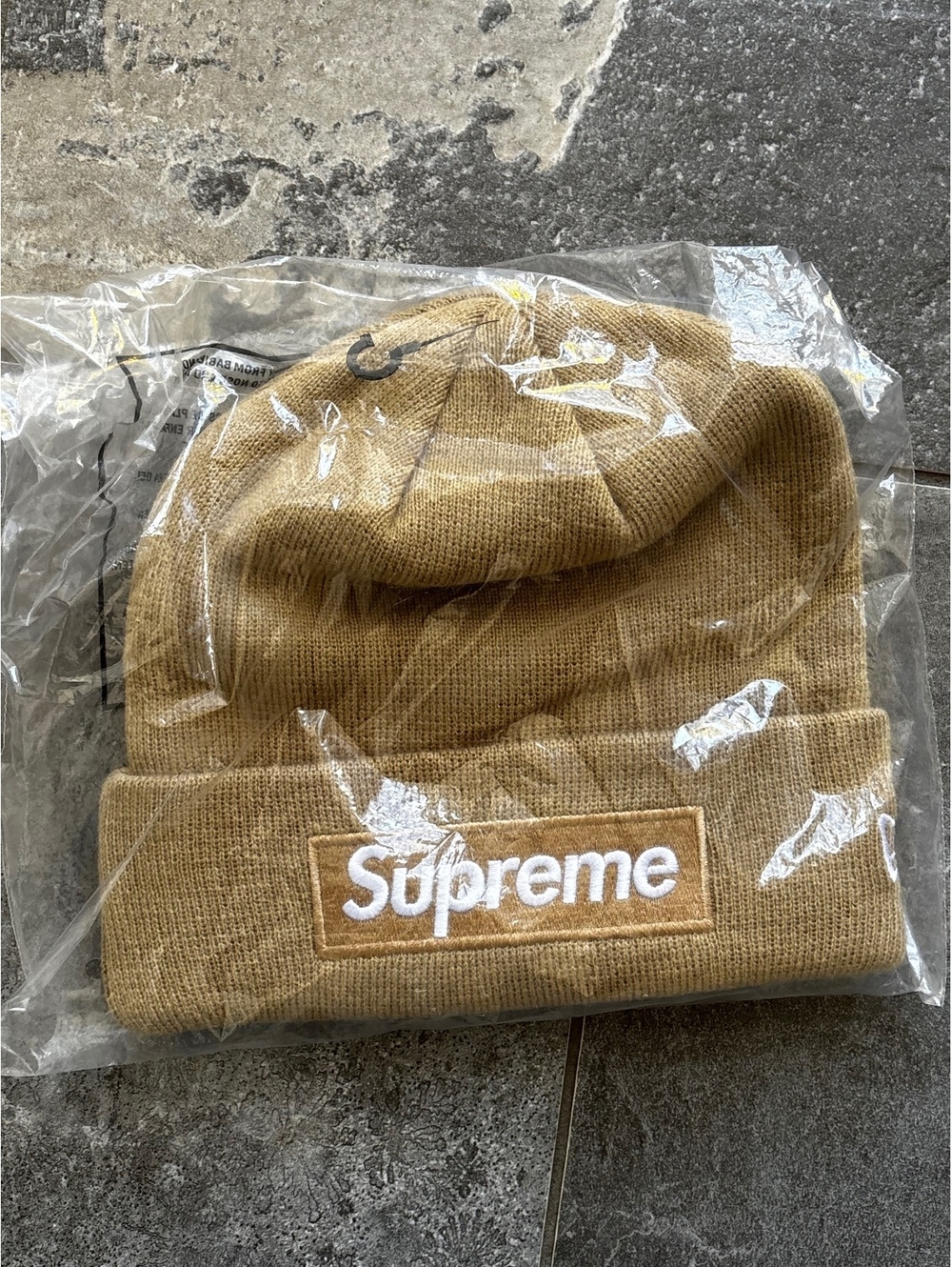 Supreme New Era Box Logo Beanie in Dark Sand